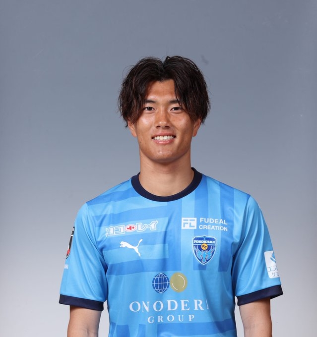 替补席上积 替补席上积